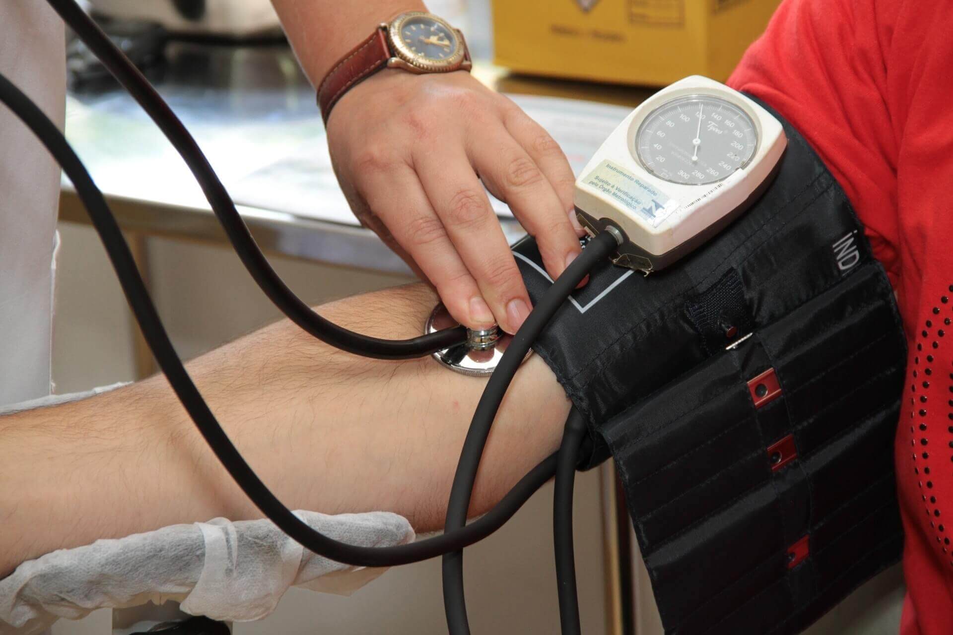 Pemeriksaan Tekanan Darah Pada Serangan Jantung